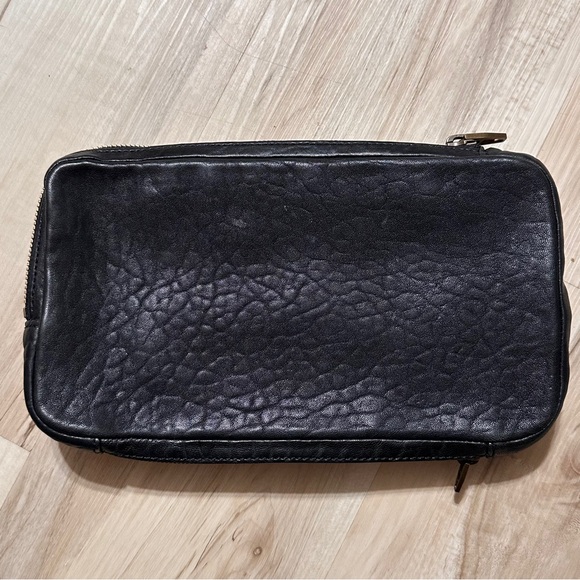 NWT‎ Alexander Wang Dumbo Leather Clutch Bag in Black - Picture 3 of 9